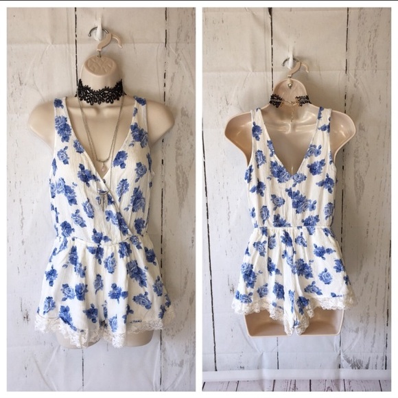 Mimi Chica Pants - Mimi Chica blue and white floral romper